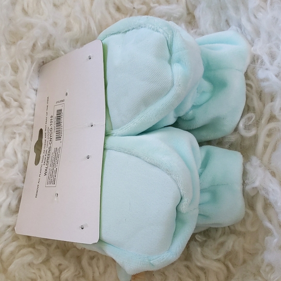 Easter Baby Booties Ages 0-6mo - Picture 4 of 7